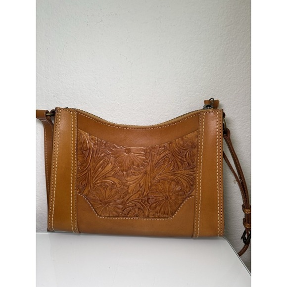 Frye Melissa Artisan Zip Crossbody Sunflower Bag Tooled Brown Western Boho NWOT - Picture 7 of 16